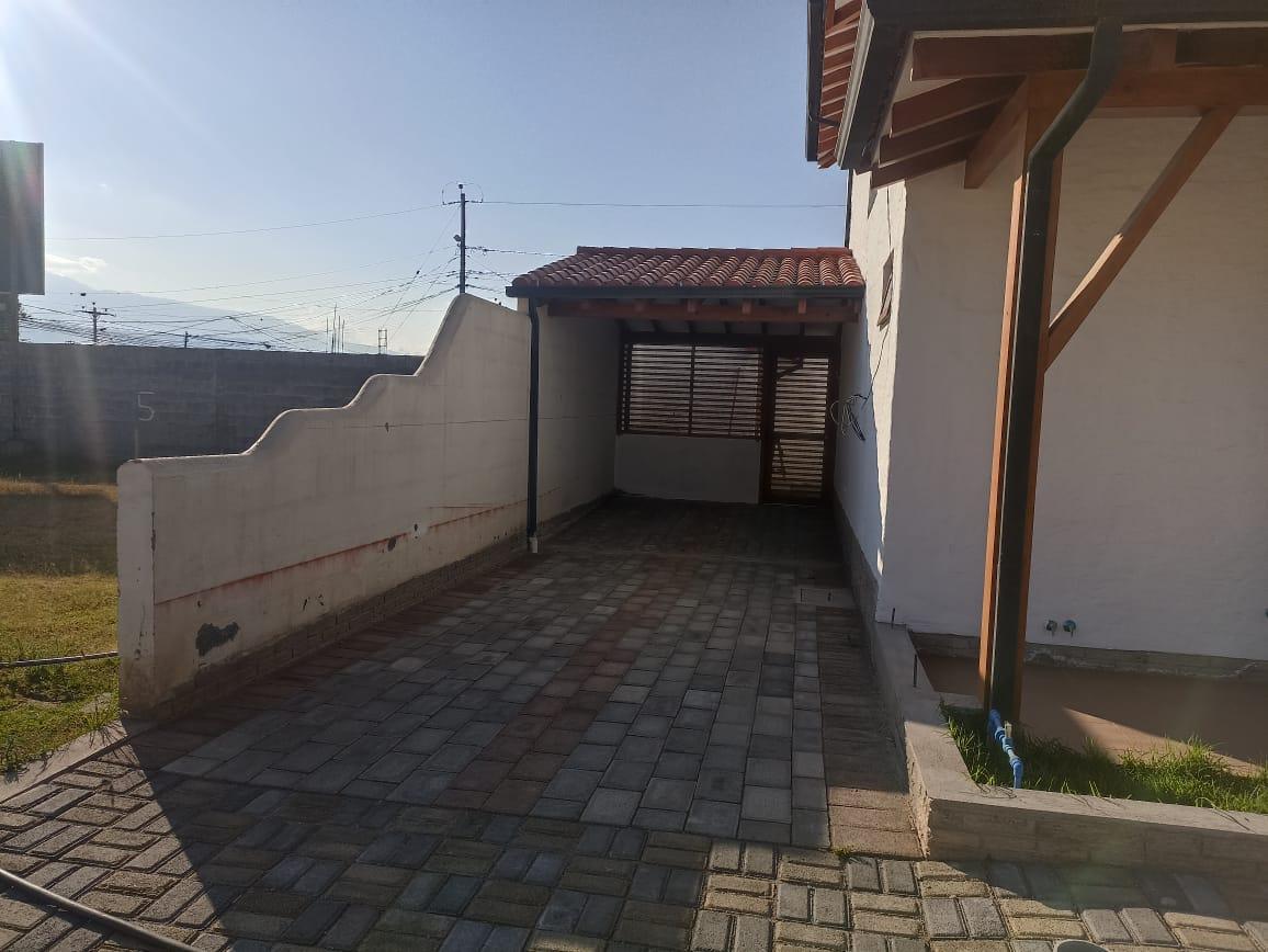 Vendo Casa en Conjunto Dormitorio en Planta Baja Sector Puembo — imagen 10