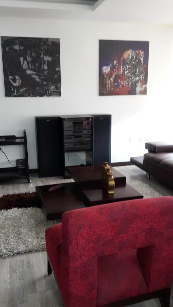 Lindo Departamento Amoblado de Venta o Renta. Provincia de Pichincha — imagen 7
