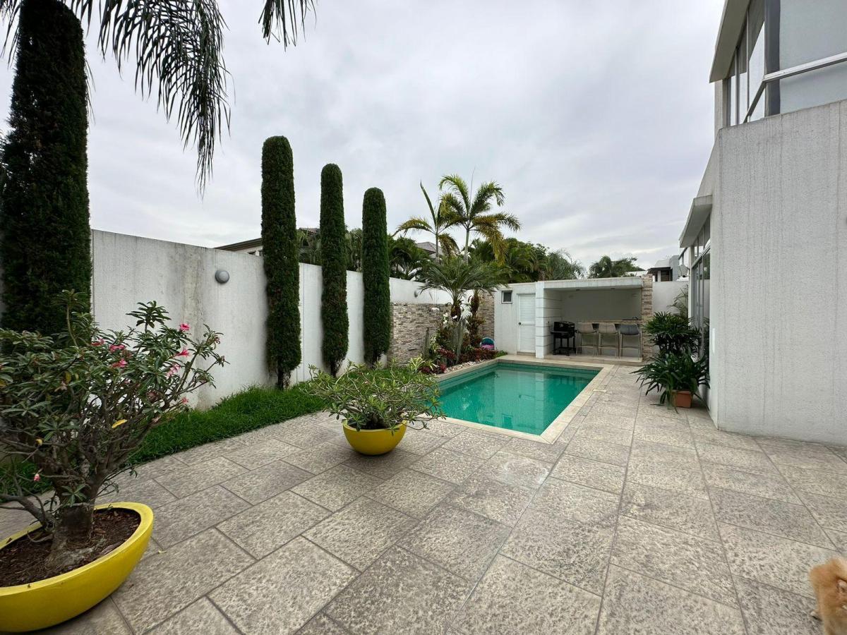Arrecife Linda Villa de 3 Dorm. Moderna con Piscina, Guayas — imagen 3