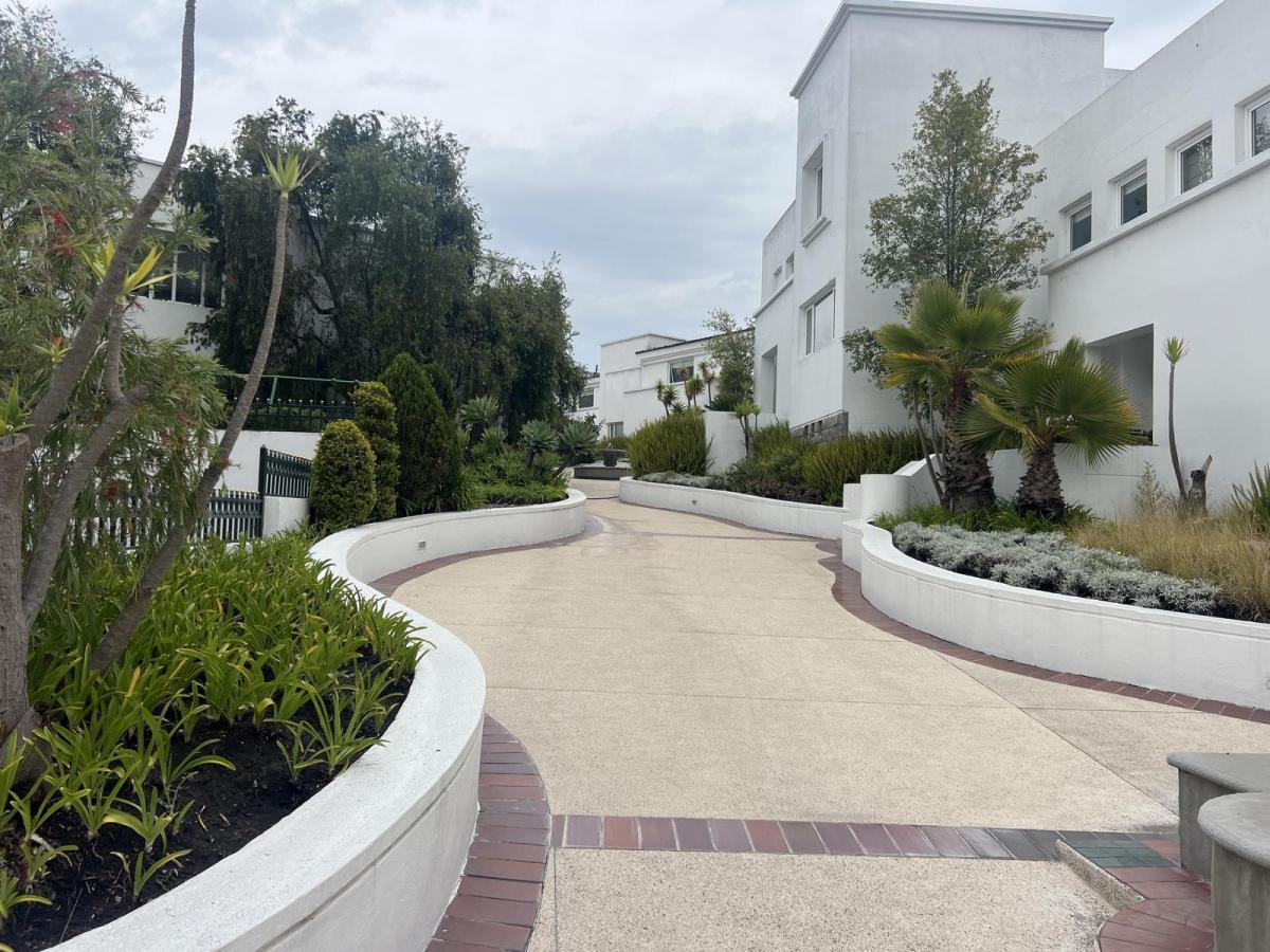 El Condado Casa de Venta en Conjunto Privado — imagen 6