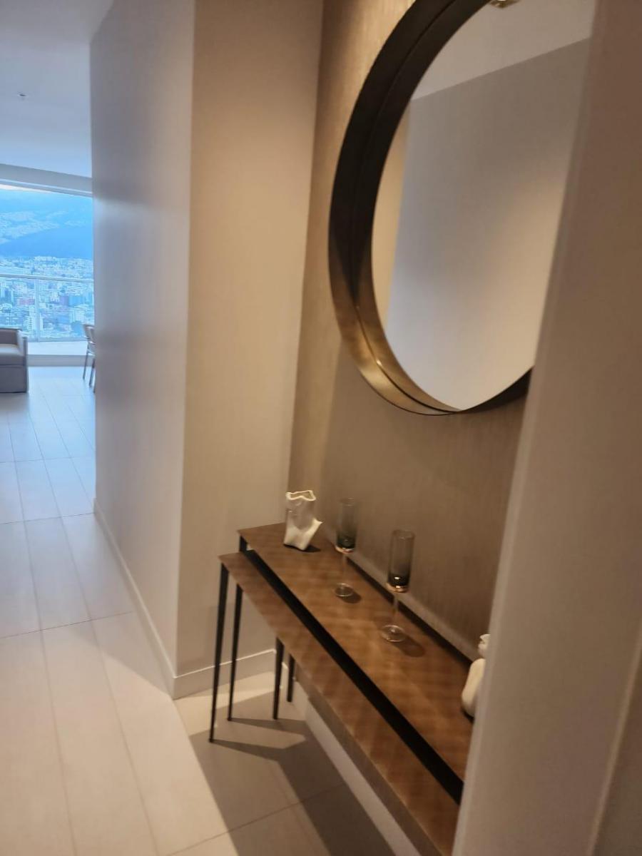 Vendo Departamento, 2 Dorm., Av Gonzales Suarez — imagen 6