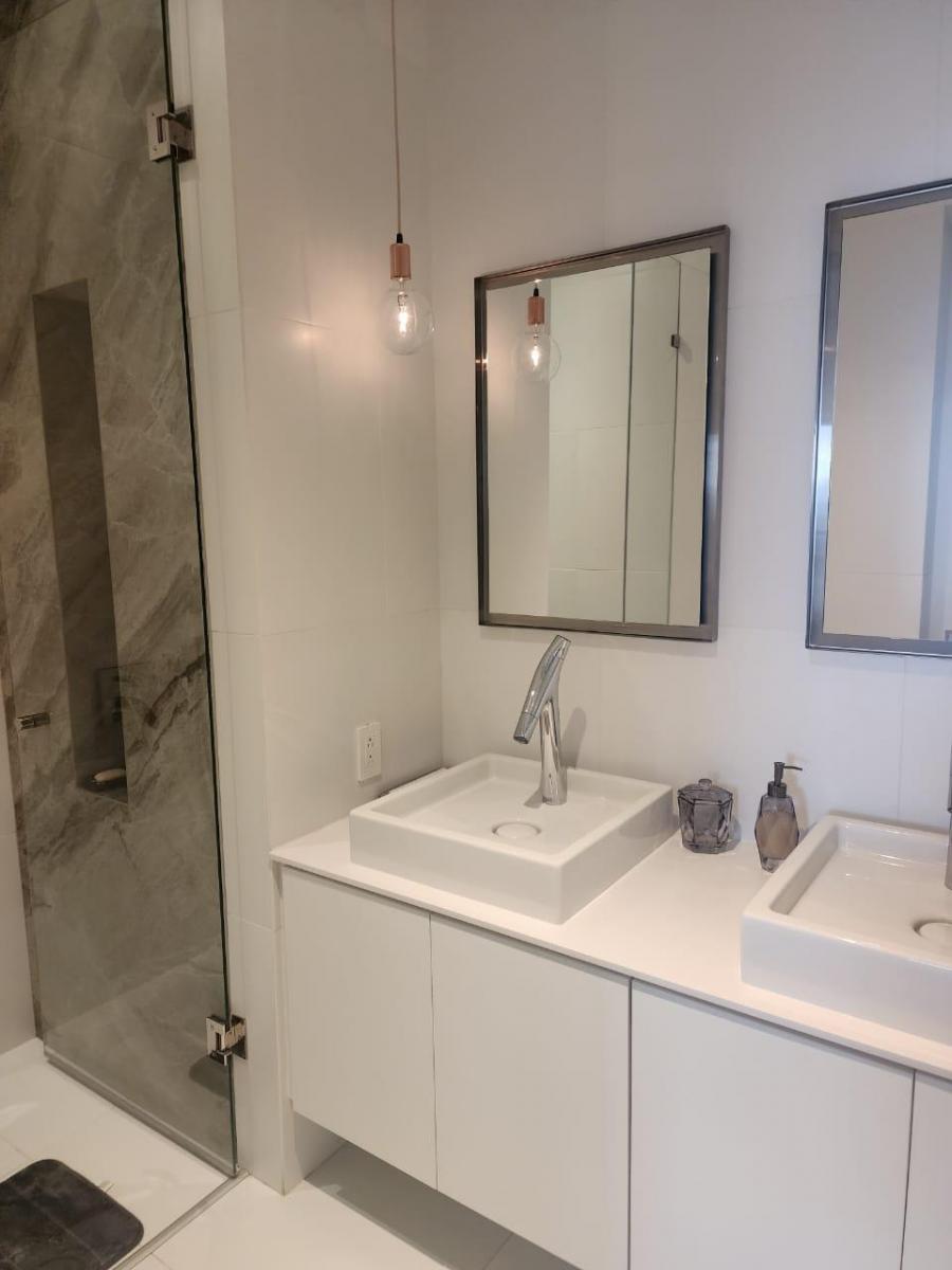 Vendo Departamento, 2 Dorm., Av Gonzales Suarez — imagen 4