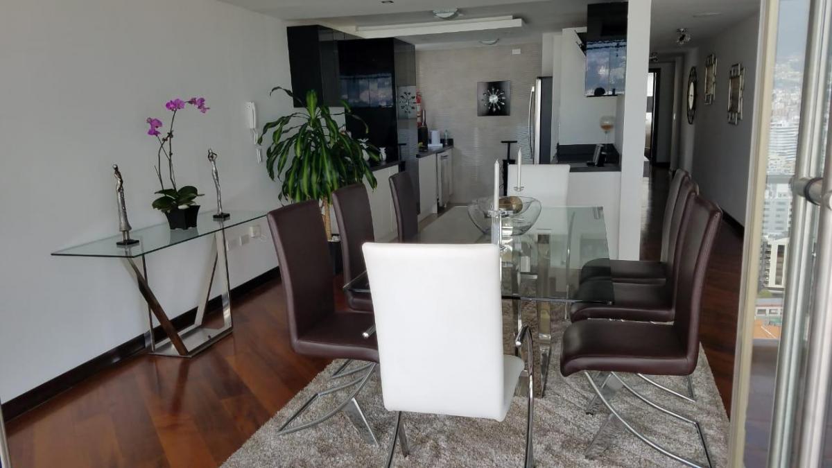 Moderno Penthouse con Vista Inmejorable - González Suarez — imagen 9
