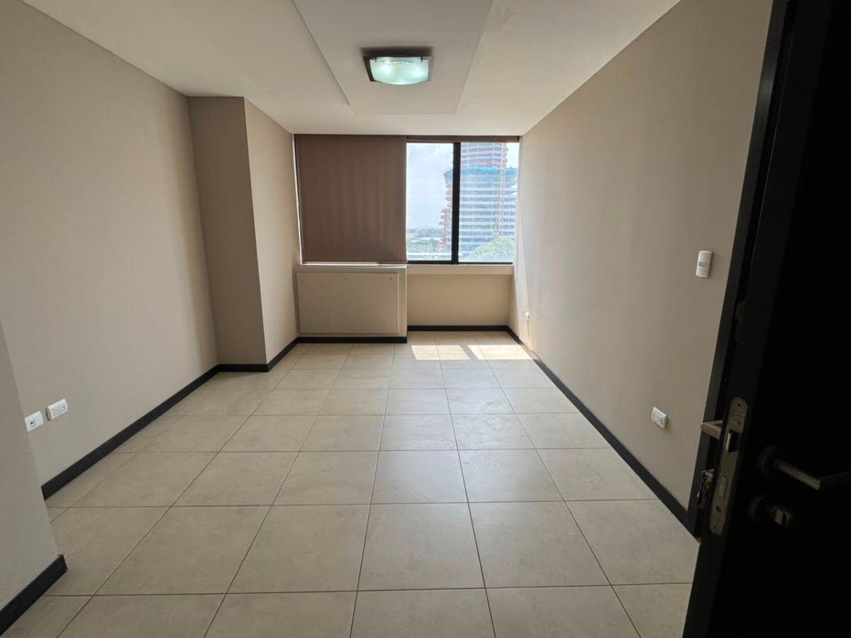 Departamento en Venta con Vista Lateral Al Rio en Torre Bellini, Guayas — imagen 6