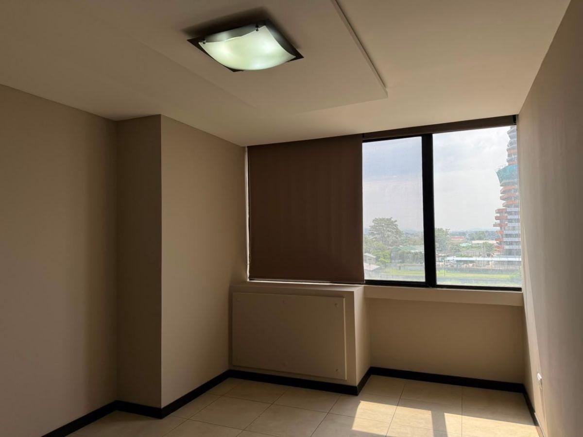 Departamento en Venta con Vista Lateral Al Rio en Torre Bellini, Guayas — imagen 5