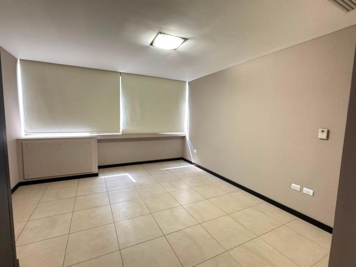 Departamento en Venta con Vista Lateral Al Rio en Torre Bellini, Guayas — imagen 3