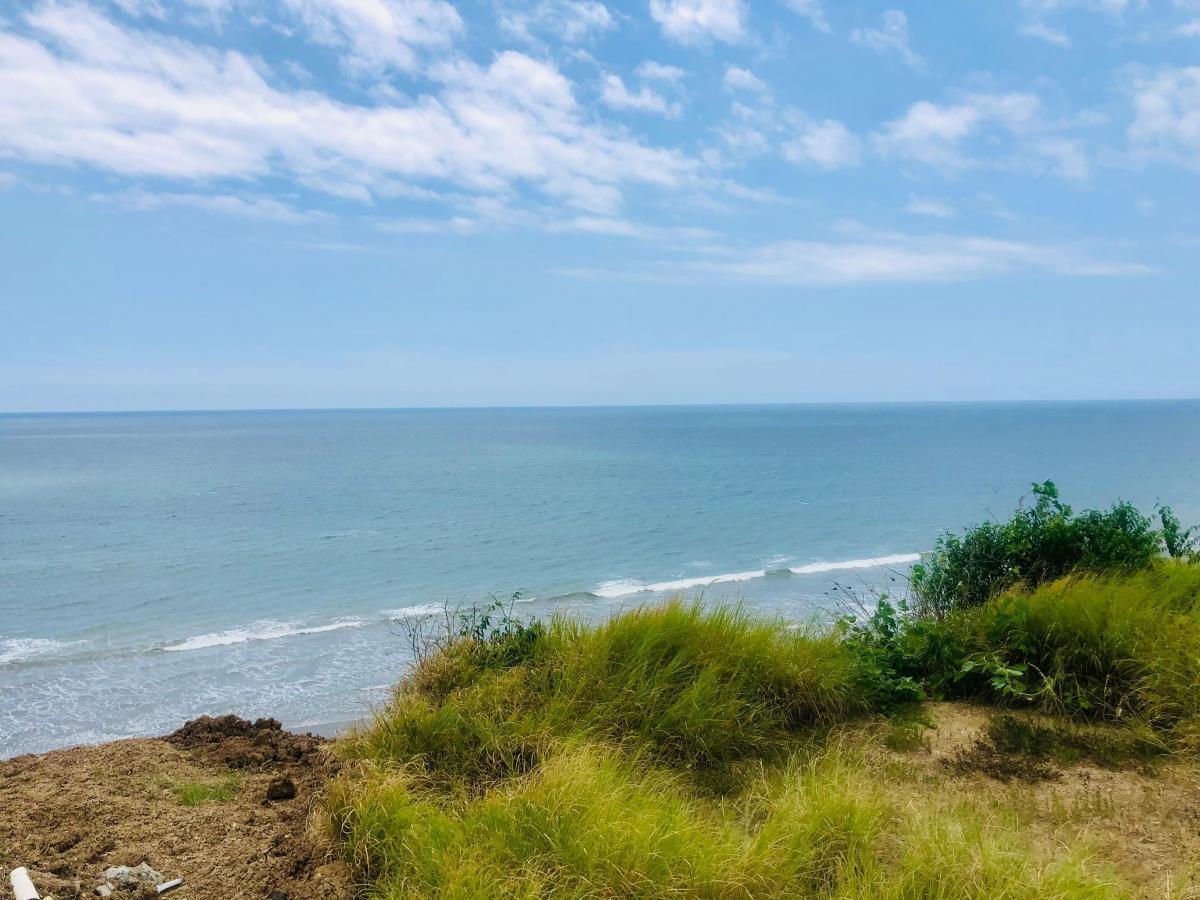 Terreno Primera Línea de Mar Para Edificio Ciudad del Mar, Manabí — imagen 3
