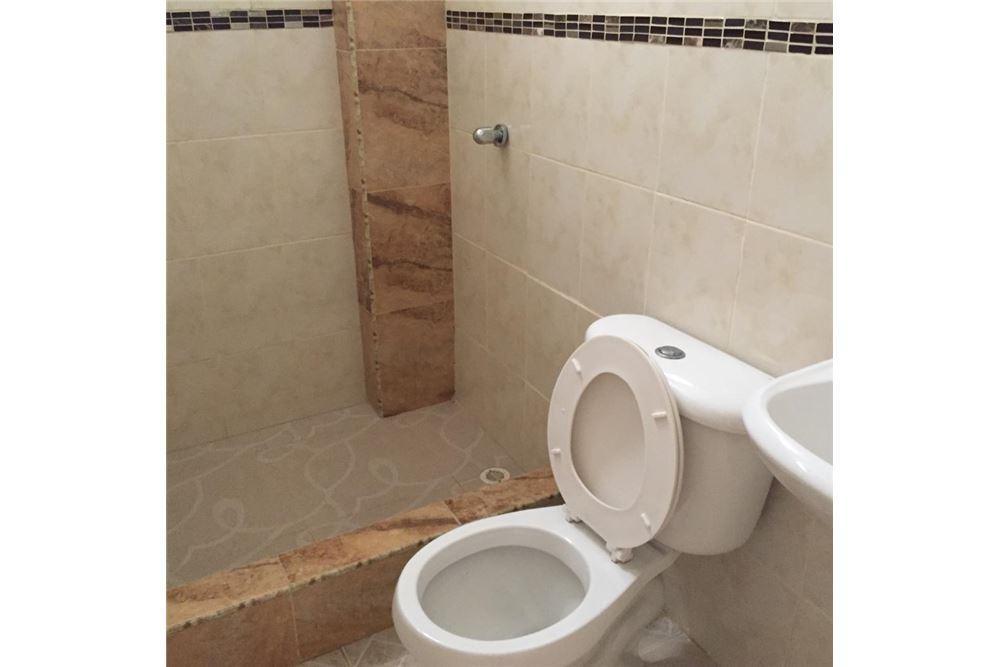 Venta de Casa 2 Pisos en Zona Sur Canoa, Manabí — imagen 8