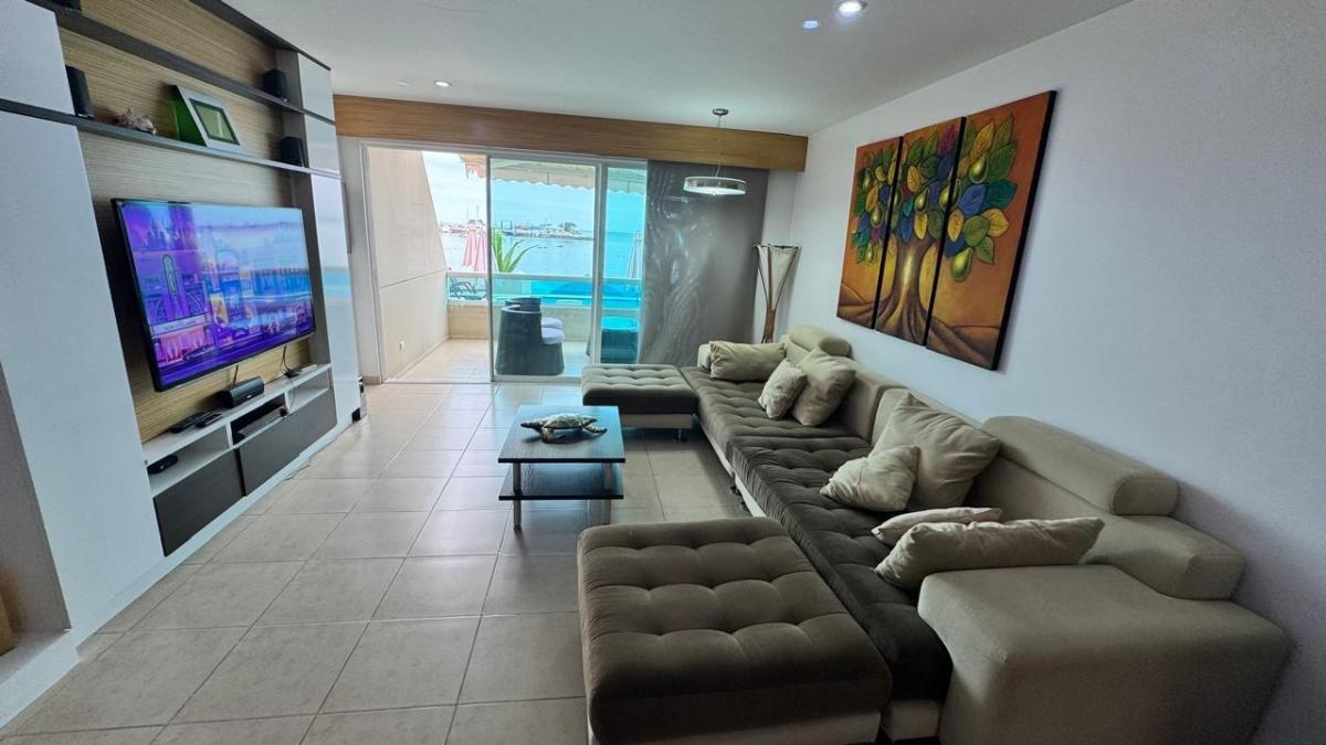 Descubre Tu Paraíso Privado en Puerto Lucía — imagen 10