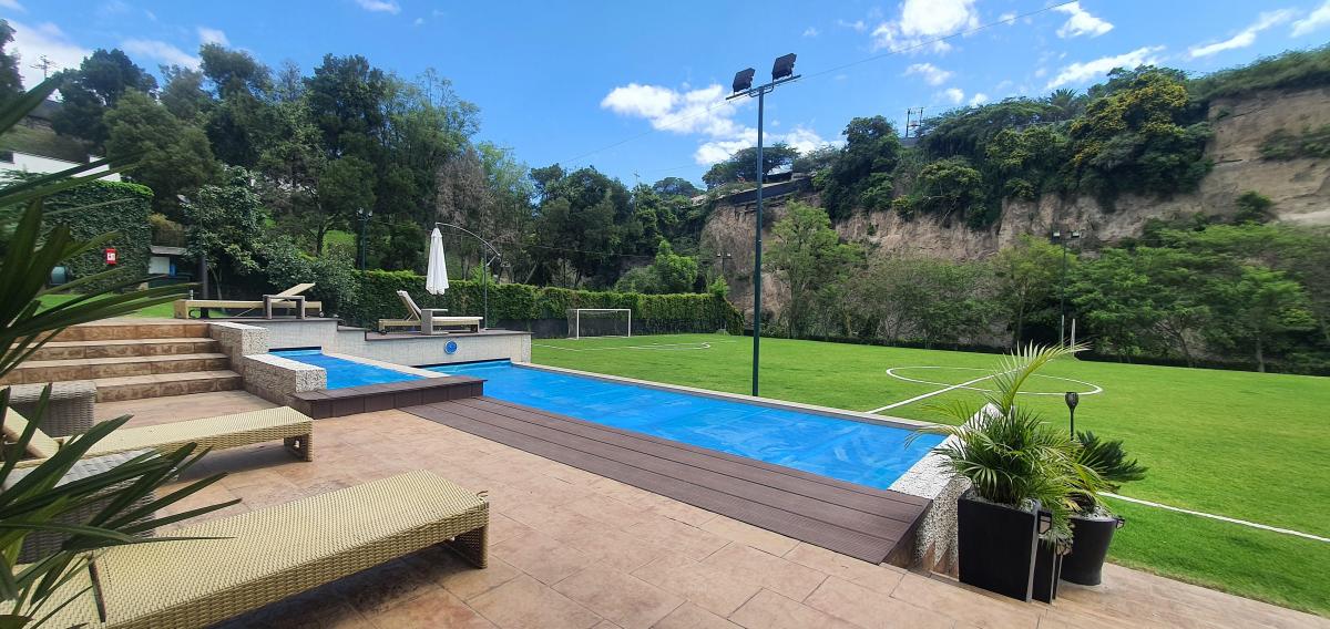 Venta - Bonita Casa de 4 Dorm. con Cancha de Futbol - Cumbaya — imagen 8