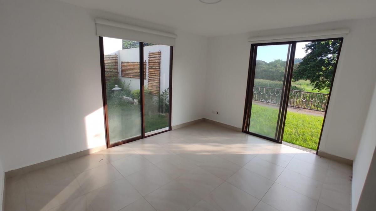 Vendo Departamento Casi Nuevo en Villas del Bosque Planta Baja 3 Dorm., Guayas — imagen 8