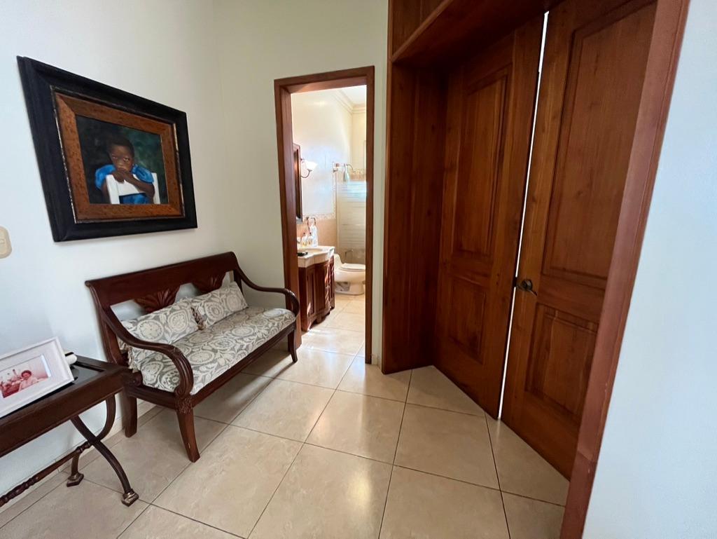 Casa en Urb. Laguna Dorada - Vía Samborondon Km 1.5, Guayas — imagen 9
