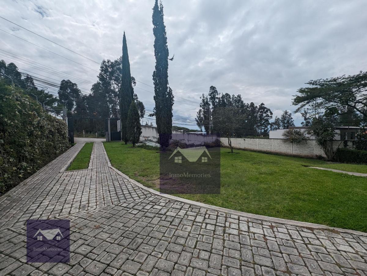 Espectacular Casa de Venta, 2.100 m² de Terreno (Ideal Para Proyecto de Hasta 3 Casas Más) Nayón! — imagen 10