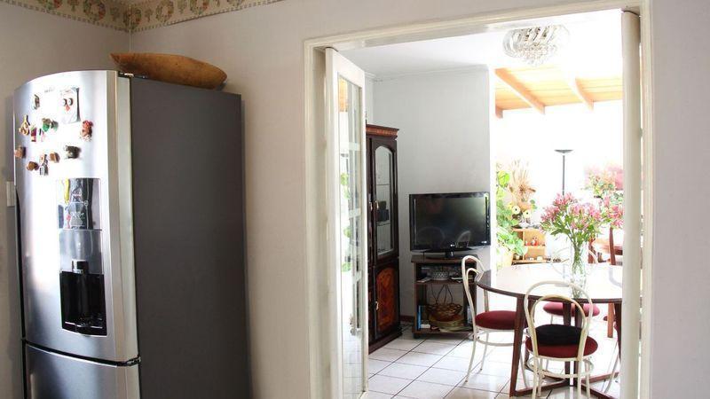 Vendo Linda y Amplia Casa en Camino de Los Eucaliptos - Sv — imagen 4