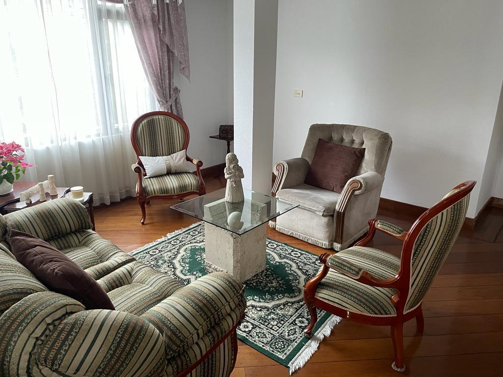 Casa en El Batan por La Iglesia de Fatima — imagen 10