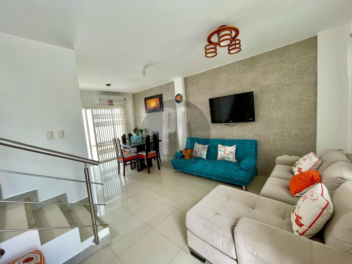 Venta Hermosa Casa en Urbanización Altamar 2, Vía Data, Playas, Guayas — imagen 8
