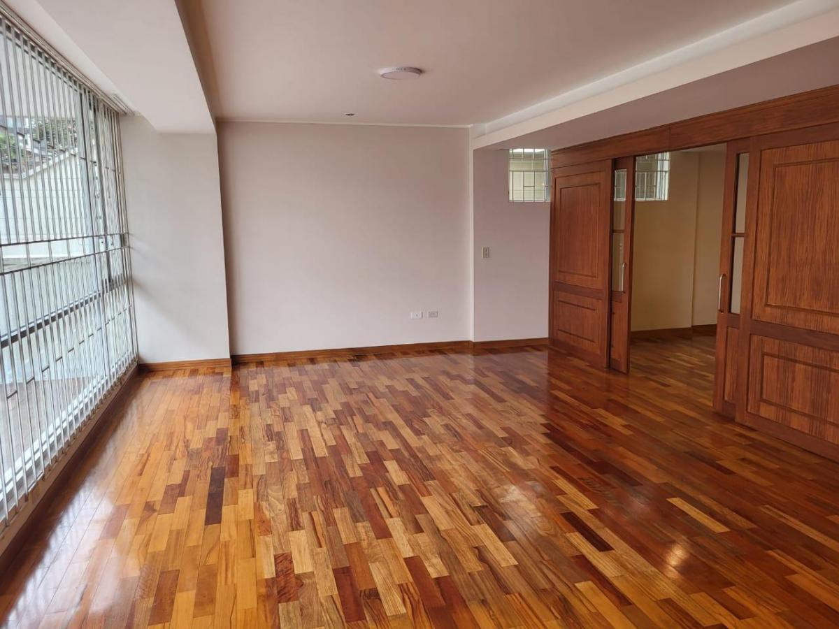 Oportunidad Departamento con Terraza en Venta, Bellavista — imagen 10