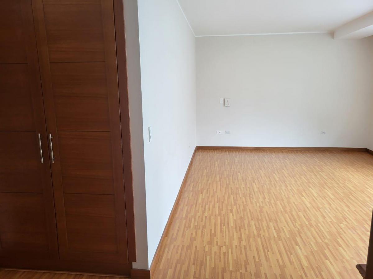 Oportunidad Departamento con Terraza en Venta, Bellavista — imagen 4