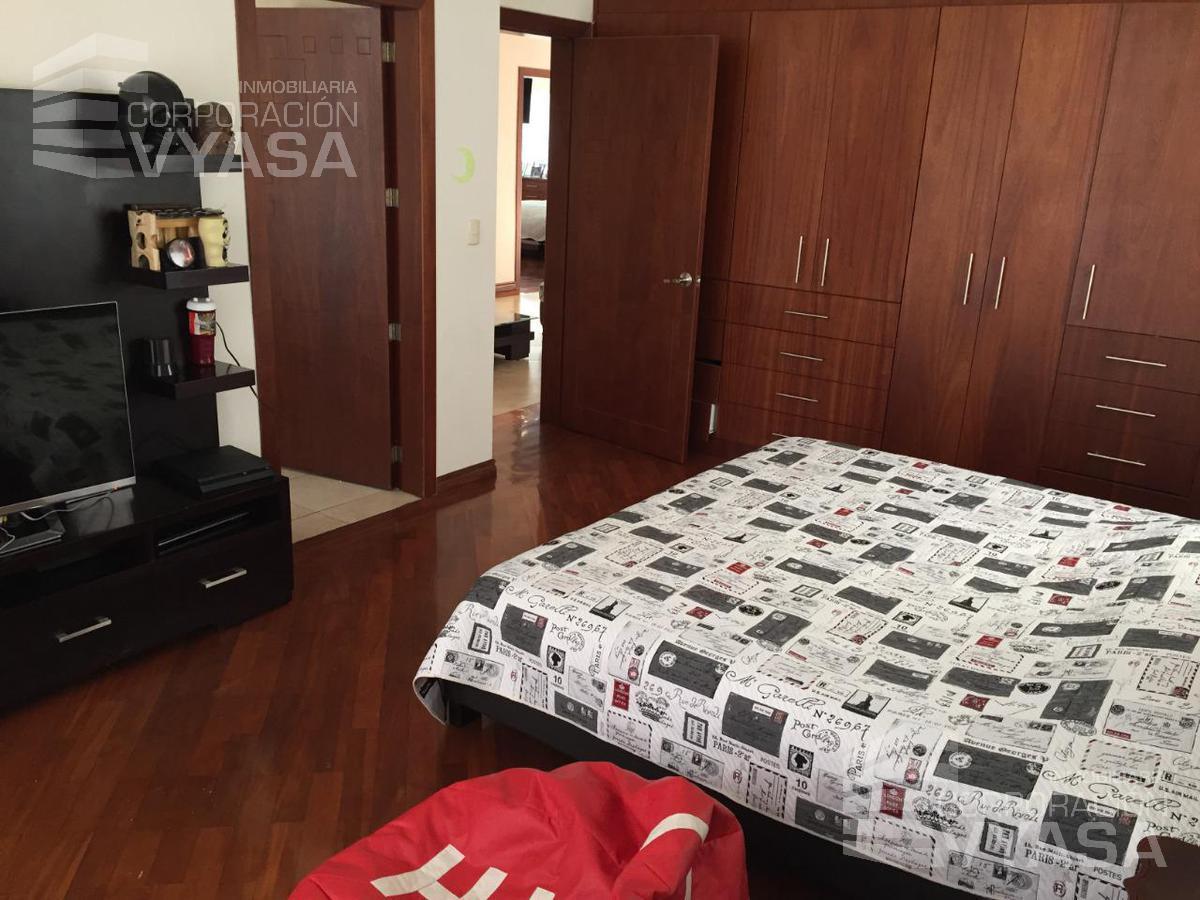 Mitad del Mundo - Urb. Jardines de La Pampa, Hermosa Casa en Venta de 482 m² — imagen 10