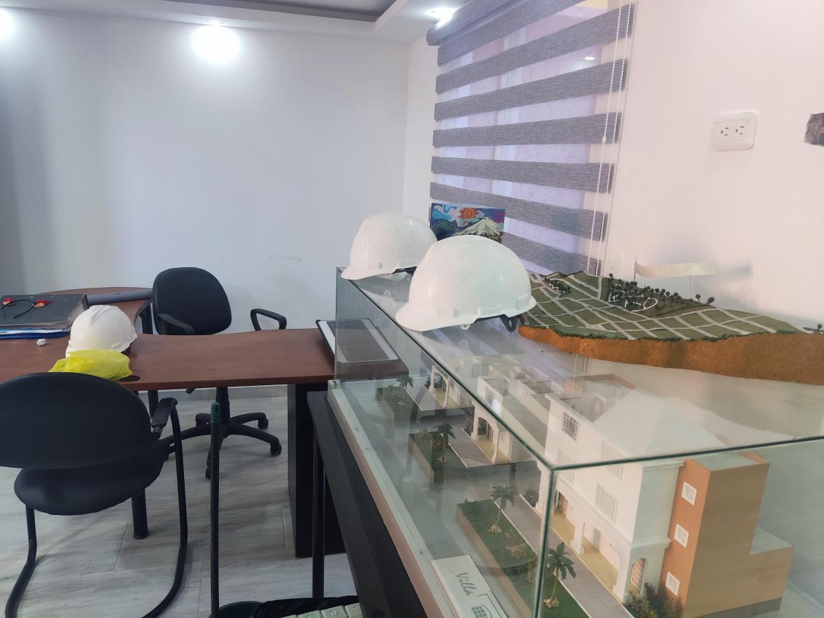 Casas de Venta Vip en Conjunto, Centro de Calderon — imagen 7