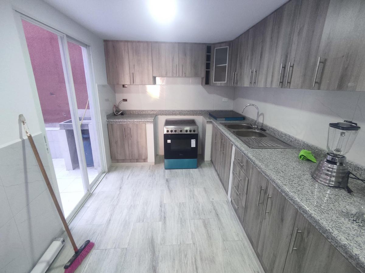 Casas de Venta Vip en Conjunto, Centro de Calderon — imagen 6