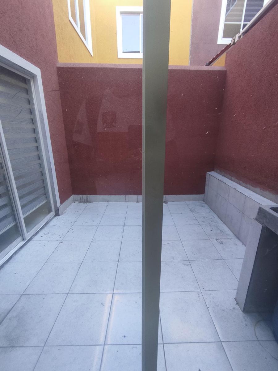 Casas de Venta Vip en Conjunto, Centro de Calderon — imagen 4