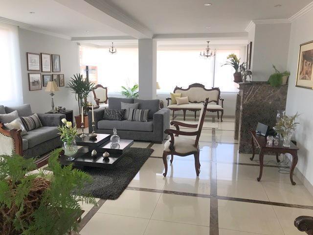 Lujoso Penthouse en Venta 345 M²c a Pocas Cuadras del Centro de Cuenca, Azuay — imagen 9