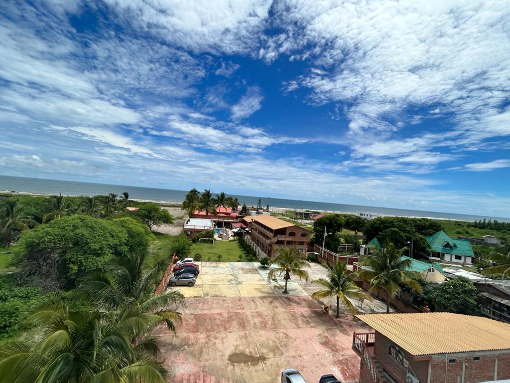 Departamento de 165 m² con 3 Habitaciones en Venta Sur de Playas, Guayas — imagen 8