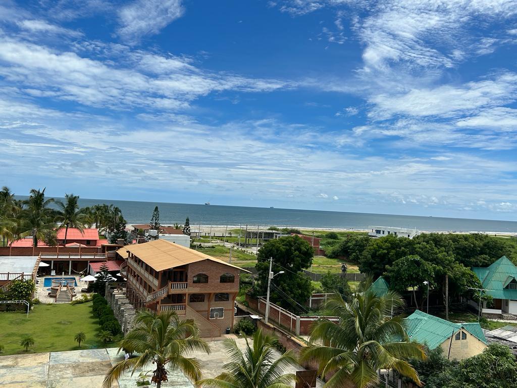 Departamento de 165 m² con 3 Habitaciones en Venta Sur de Playas, Guayas — imagen 6