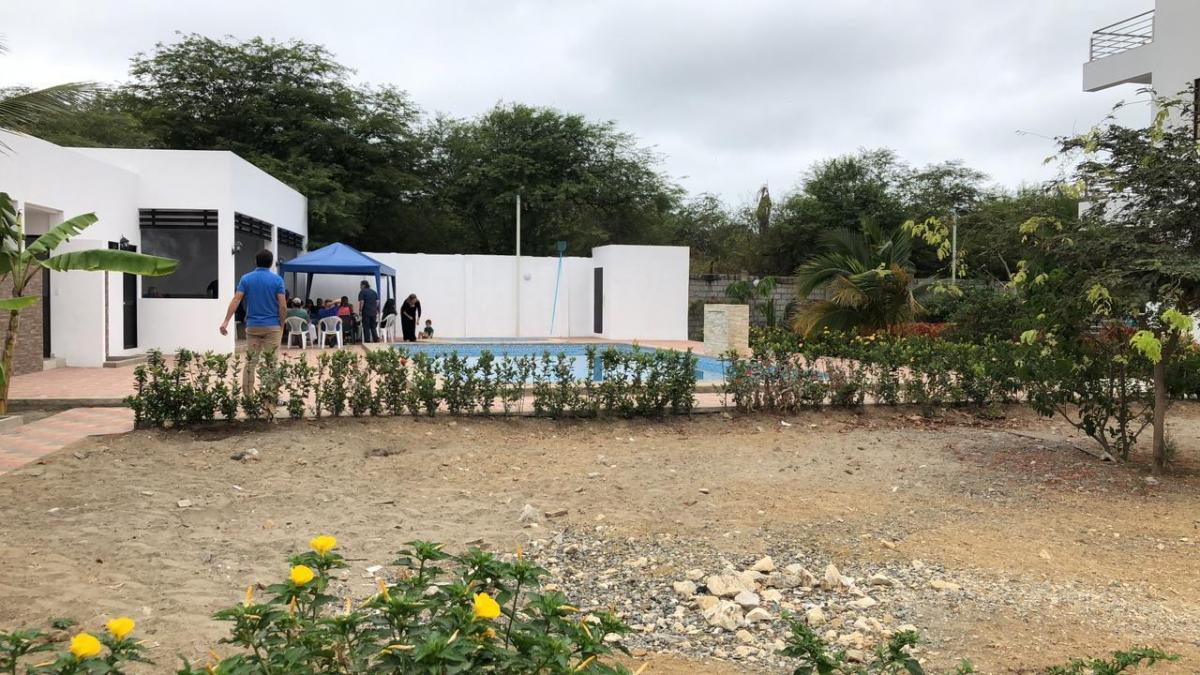 Departamento de 165 m² con 3 Habitaciones en Venta Sur de Playas, Guayas — imagen 3