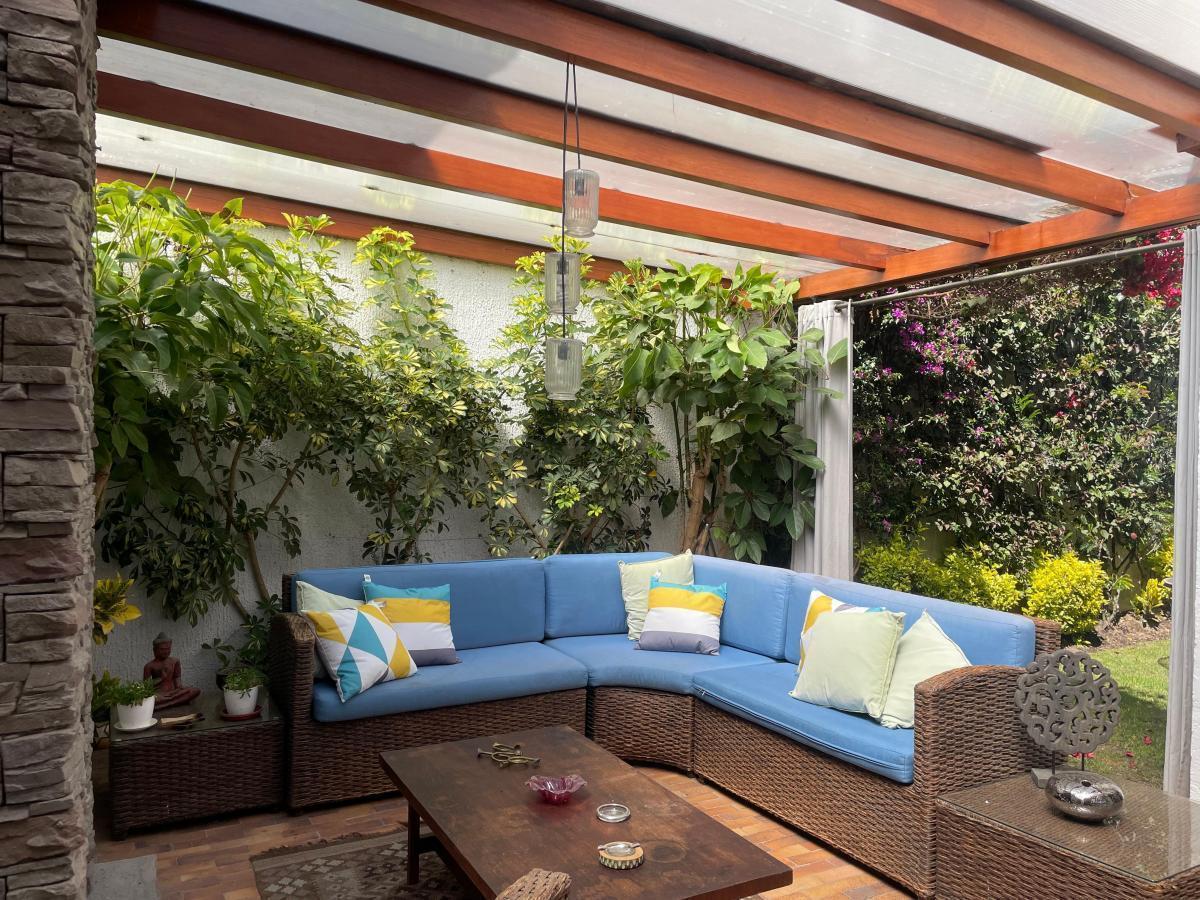 Vendo Excelente Casa Cumbaya — imagen 4