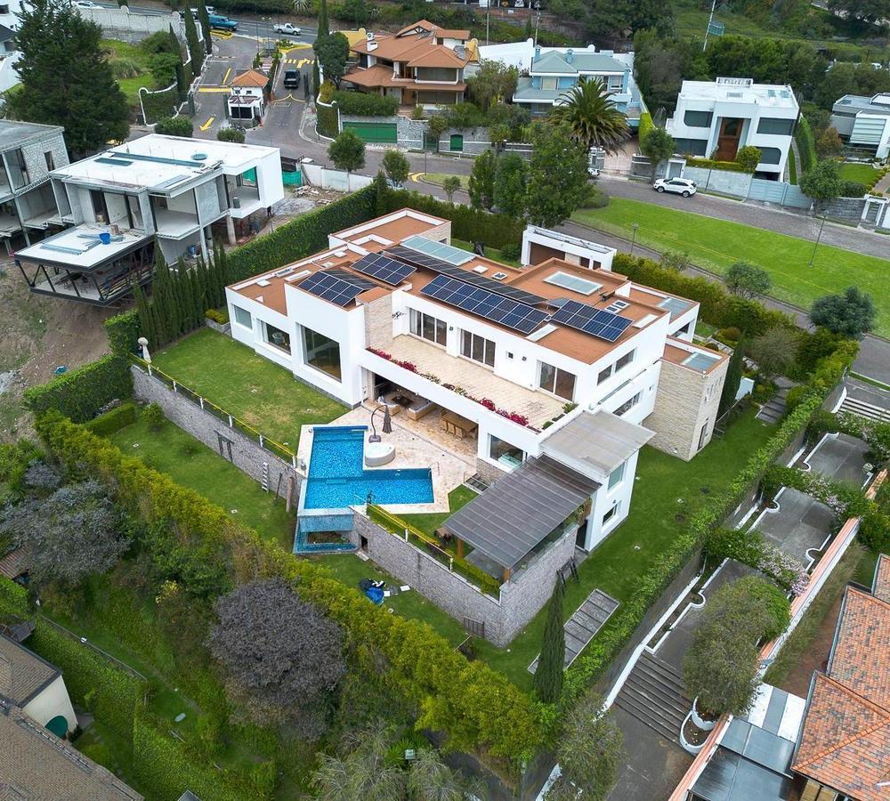 Casa de Lujo con 5 Habitaciones en Venta en Cumbayá — imagen 8