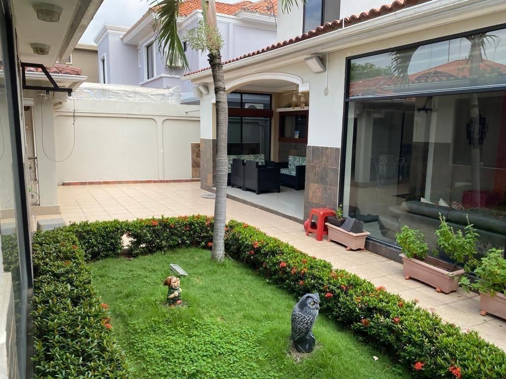 Se Vende Casa en Samborondo - Vista Sol, Guayas — imagen 5