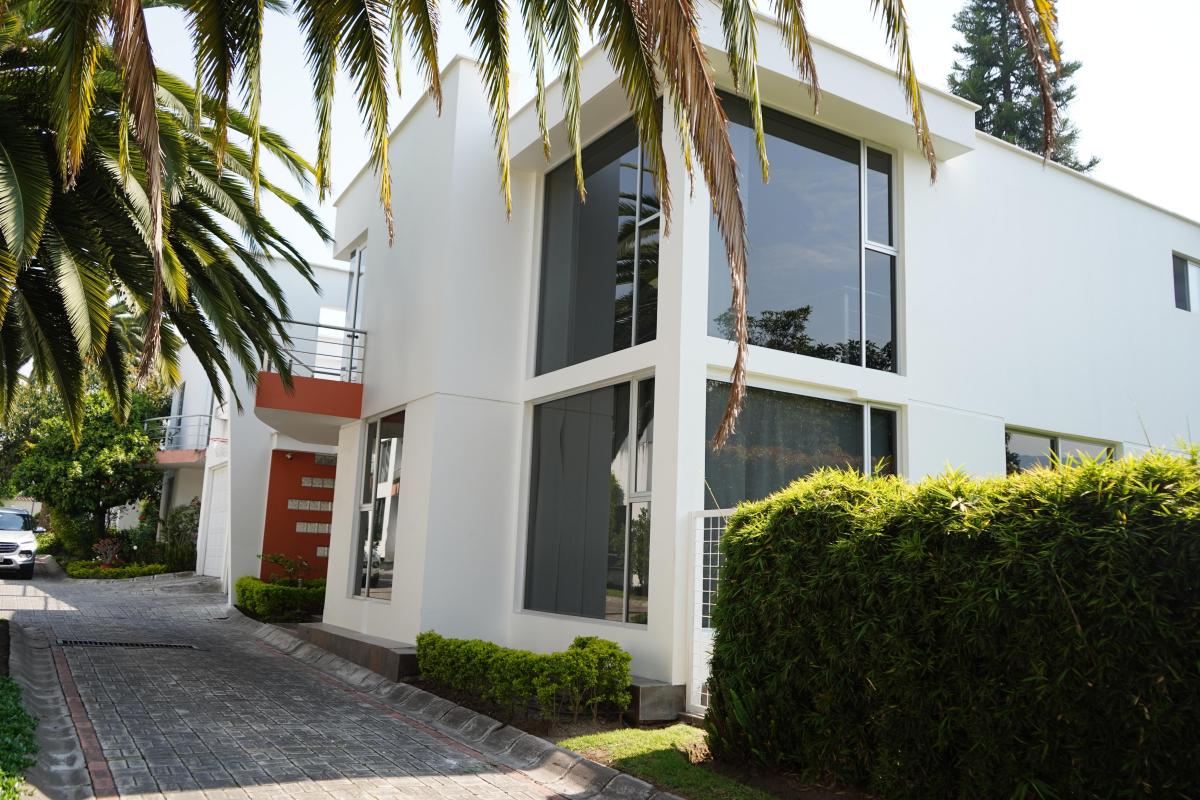 Vendo Casa en Conjunto Privado - Tumbaco - Via Ventura - Home Realtors — imagen 10