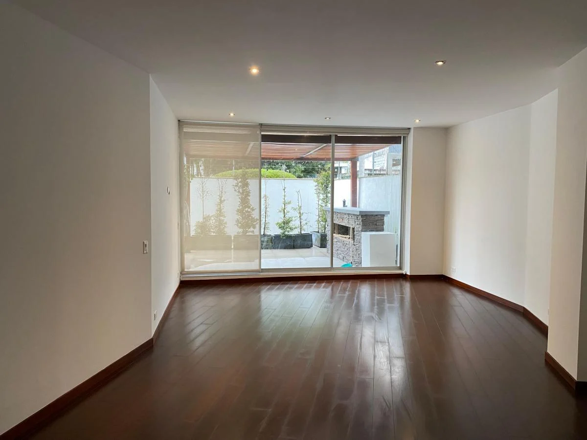 Precioso Departamento Venta Sector González Suárez. Provincia de Pichincha — imagen 6