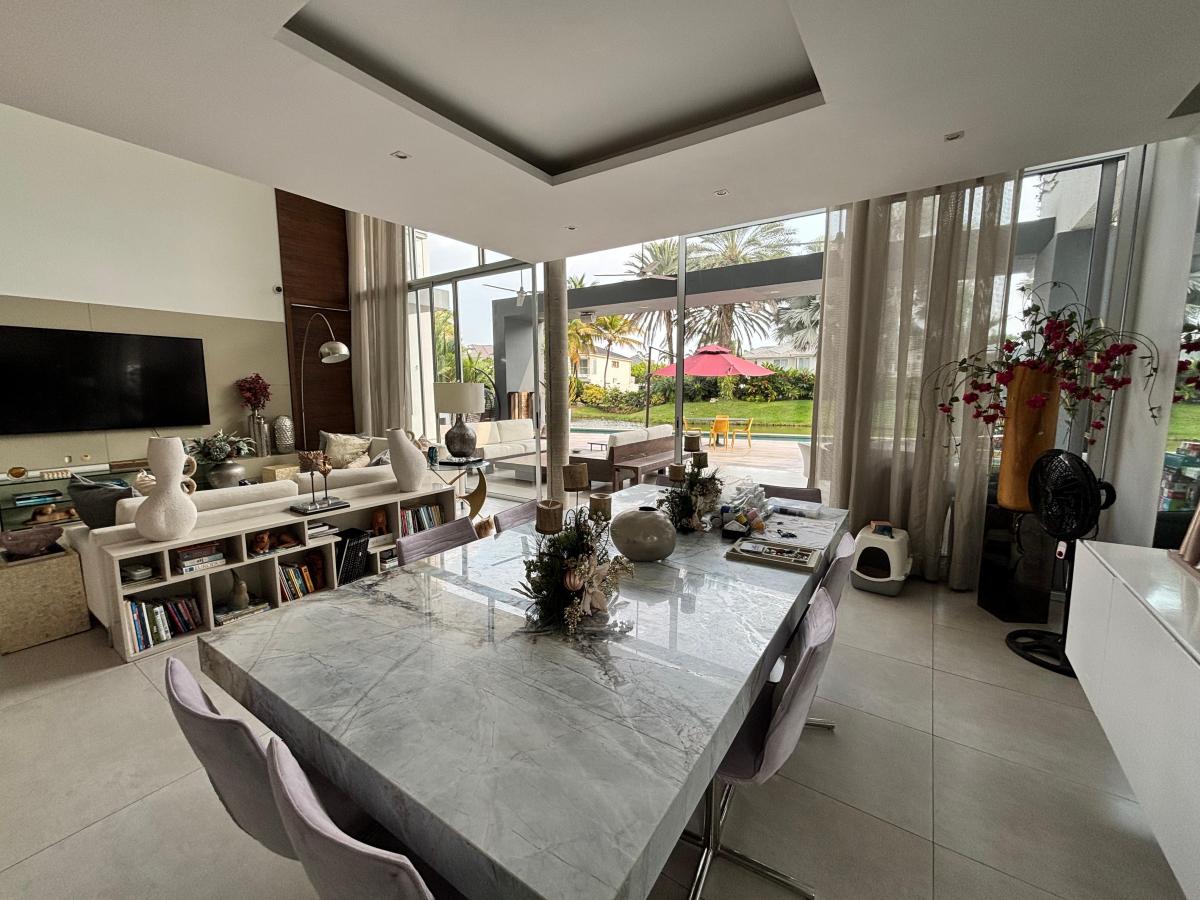 Espectacular Casa Al Lago en Lujosa Urbanización en Mocolí, Guayas — imagen 6