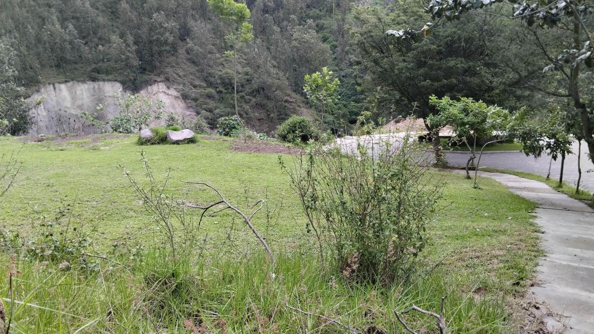 Re/max Futuro Vende Terreno 1373 m² San Juan de Cumbaya El Cebollar — imagen 5