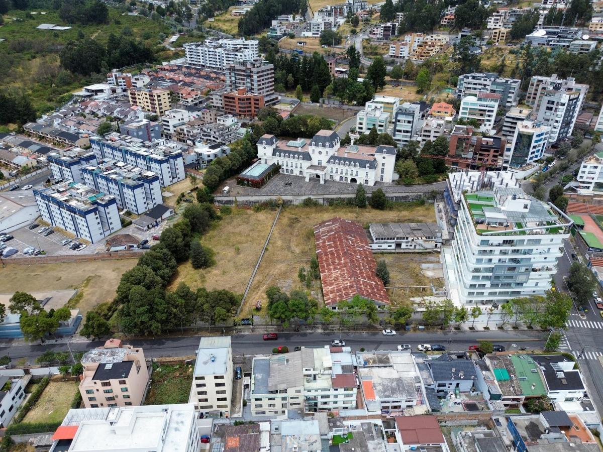 Terreno de 3.099 m² Lote 2 y 3, Ideal Para Proyecto Inmobiliario. Provincia de Pichincha — imagen 7