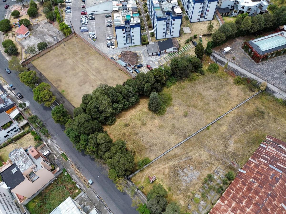 Terreno de 3.099 m² Lote 2 y 3, Ideal Para Proyecto Inmobiliario. Provincia de Pichincha — imagen 5