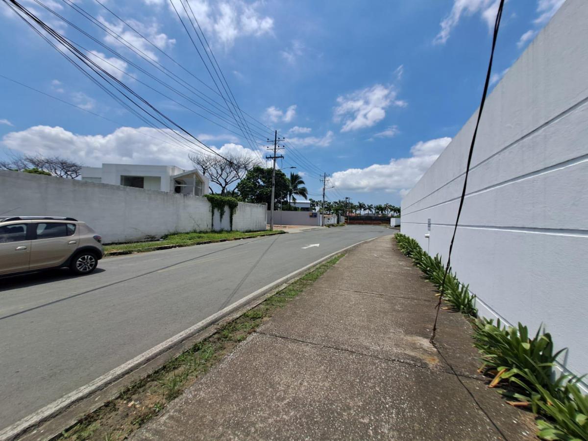 Venta de Terreno Al Pie del Río Para Construcción de Edificio 11 Pisos, Guayas — imagen 6