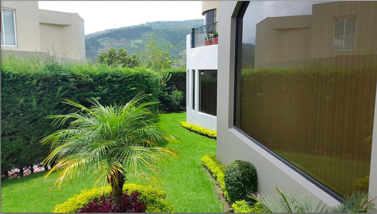 Cumbaya. La Primavera Alta. Casa de Venta en Urb. Privada — imagen 8