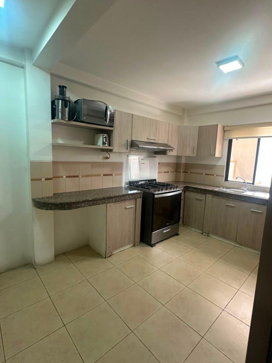 Se Vende Hermosa Casa en Villa Club, 4 Habitaciones, Cerca de Todo, Guayas — imagen 4