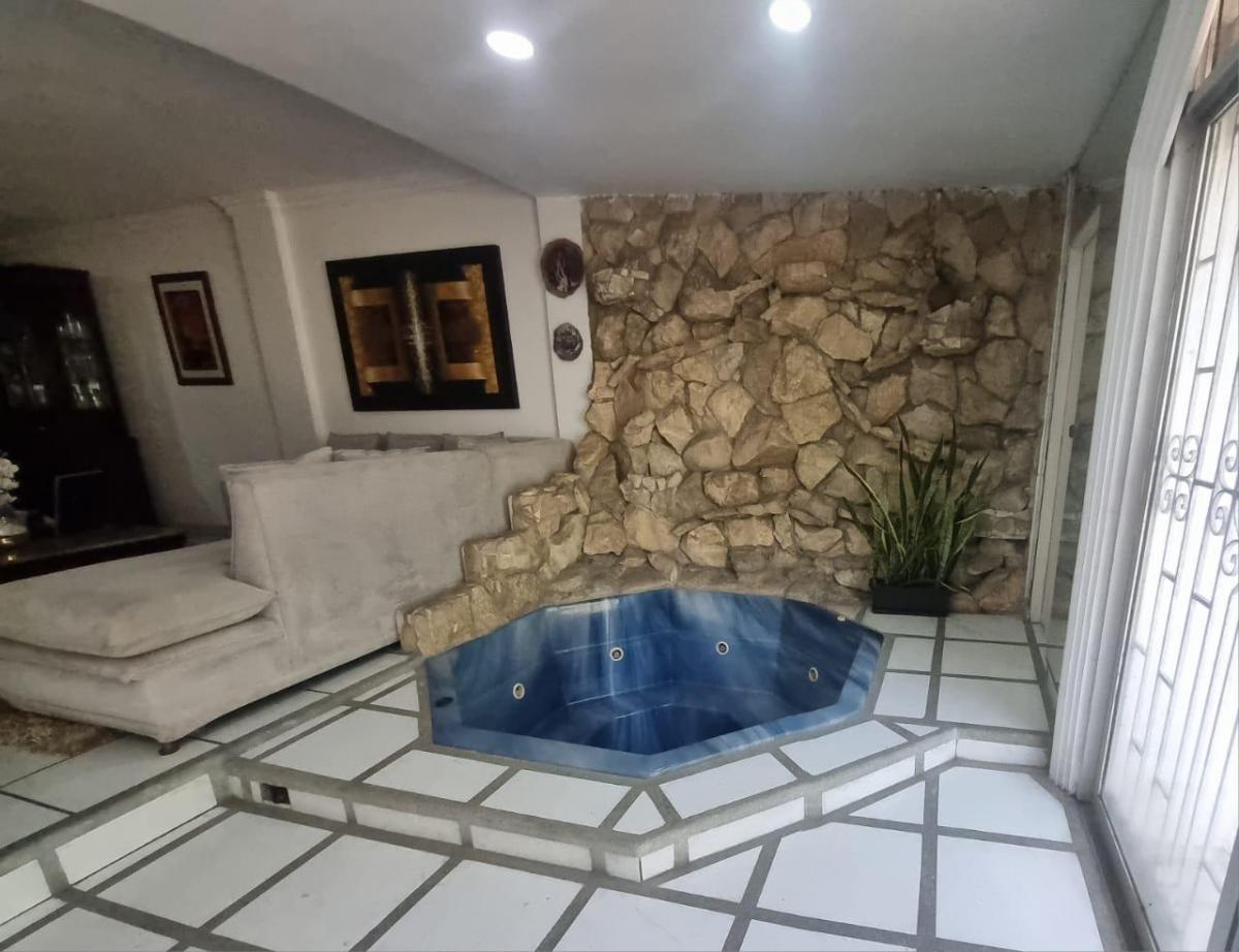 Venta Departamento Planta Baja - Urdesa Norte - 3 Dorm, Jacuzzi, Bbq, Patio (Wt), Guayas — imagen 6