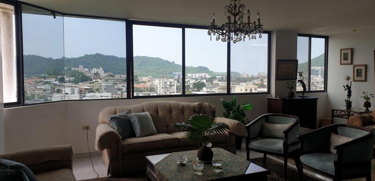 Venta de Casa Bifamiliar en La Cumbre Guayaquil Seguridad 24/7, Guayas — imagen 5