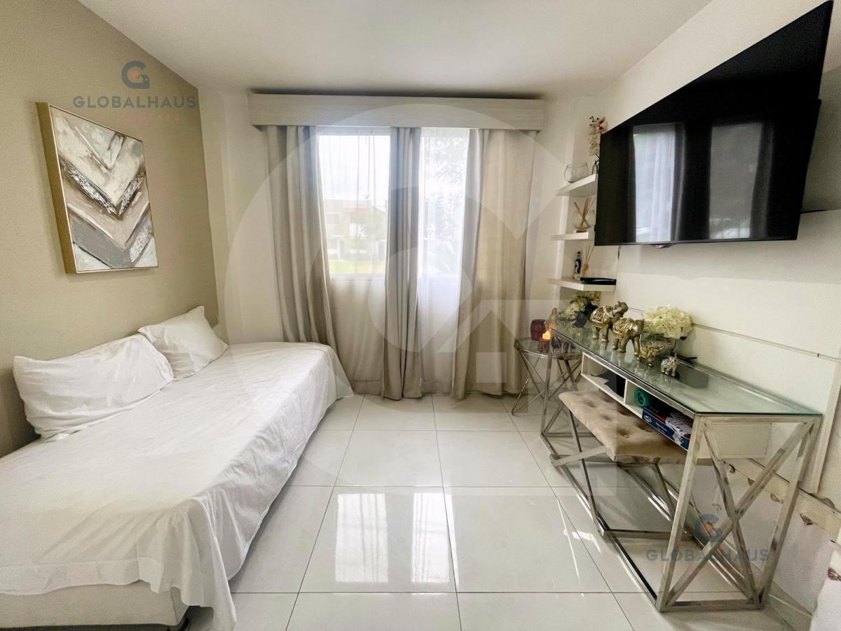 Venta de Casa con Terreno en Urbanización Compostela m. B. Guayas — imagen 10