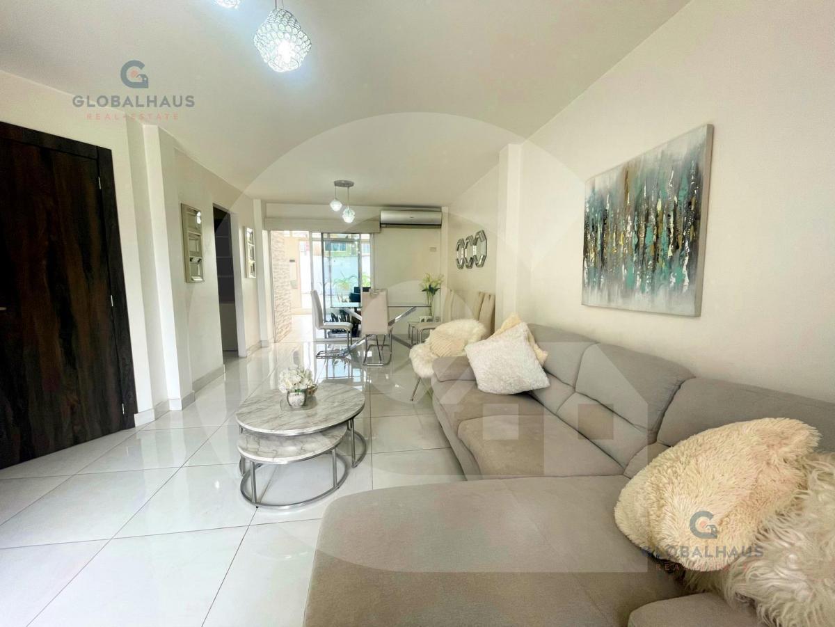 Venta de Casa con Terreno en Urbanización Compostela m. B. Guayas — imagen 8