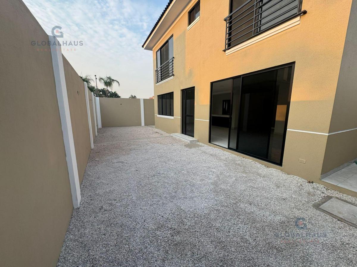 Venta de Casa Esquinera, Ciudad Celeste, 4 Habitaciones G. m. Guayas — imagen 7