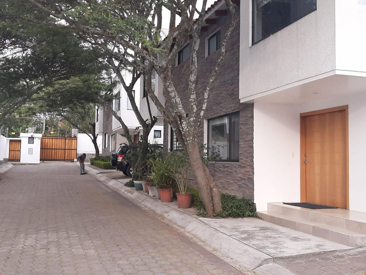 Venta de Casa en Conjunto, No Es Adosada, Cuenta con Áreas Verdes — imagen 10
