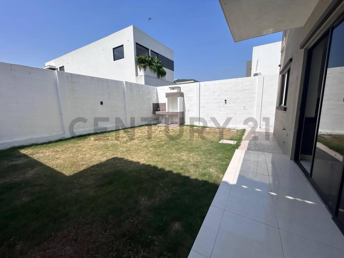 Moderna Casa de 4 Dorm. de Venta en Isla Celeste, Guayas — imagen 8