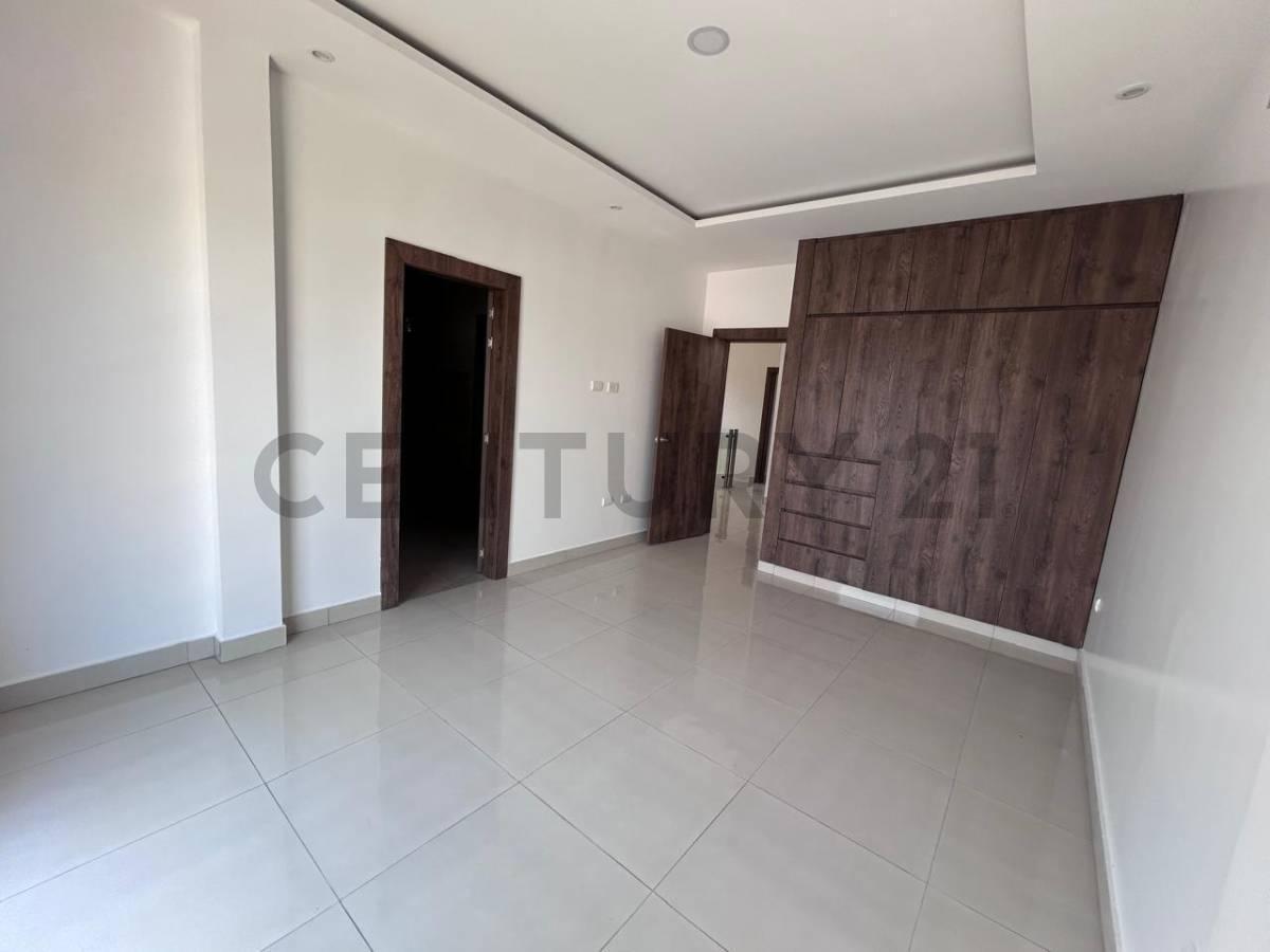 Moderna Casa de 4 Dorm. de Venta en Isla Celeste, Guayas — imagen 7